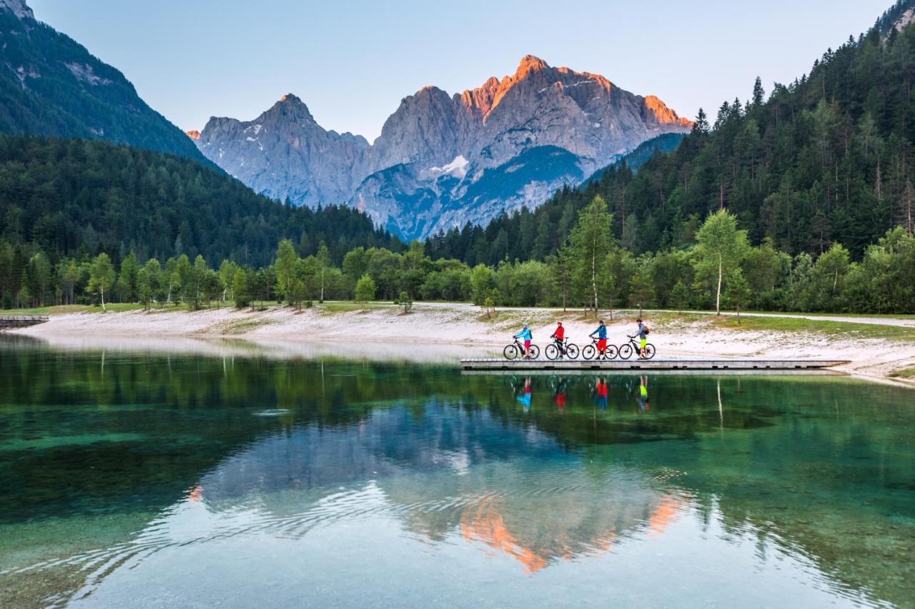 Jasna Chalet Resort ครานสกา โกรา ภายนอก รูปภาพ