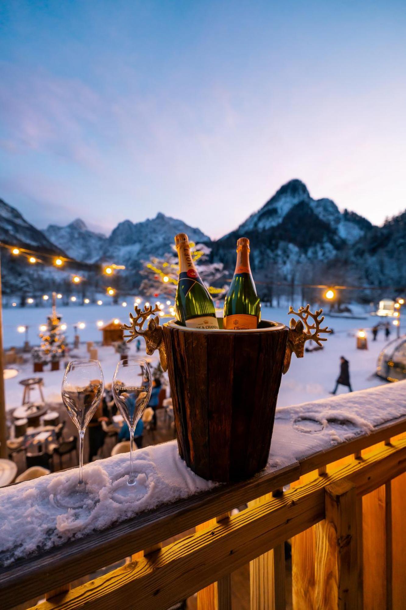 Jasna Chalet Resort ครานสกา โกรา ภายนอก รูปภาพ