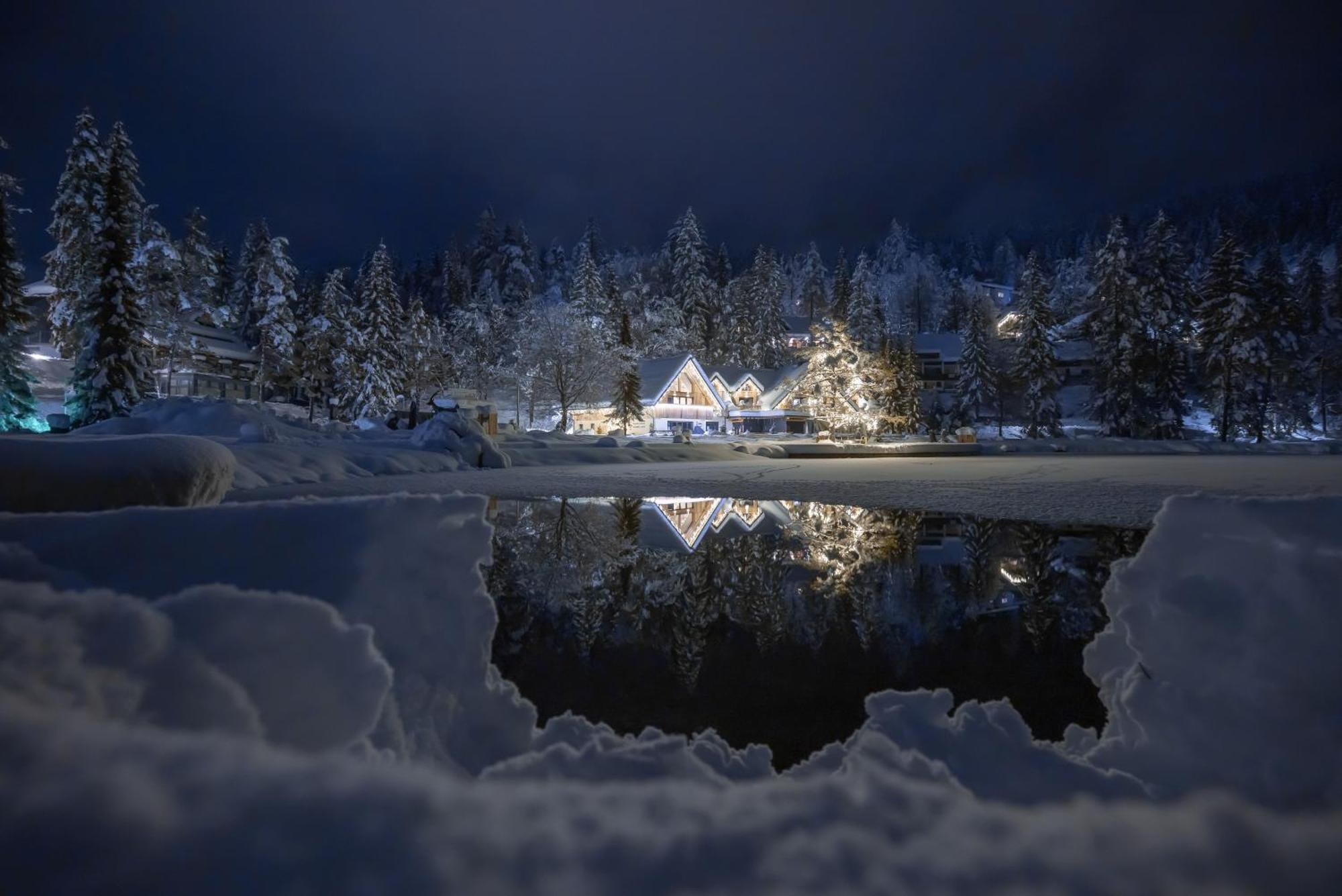 Jasna Chalet Resort ครานสกา โกรา ภายนอก รูปภาพ