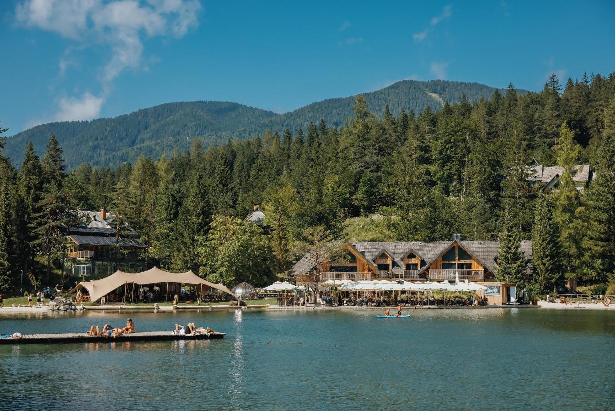 Jasna Chalet Resort ครานสกา โกรา ภายนอก รูปภาพ